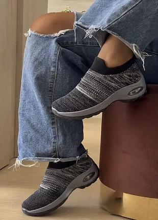 Ортопедичні кросівки
