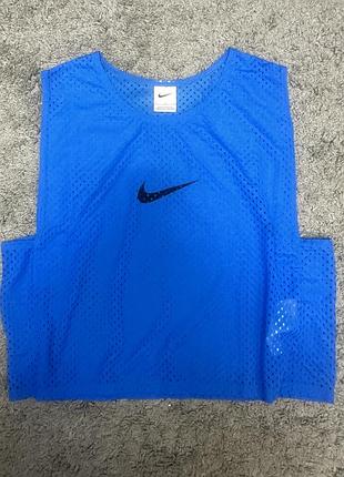 Оригінальна тренувальна манішка nike (біб, накидка), розмір l