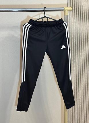 Джогери на 11-12 років adidas