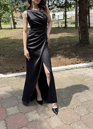 Випускна сукня