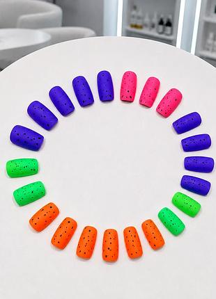 Накладные ногти «матовый неон & графичный крап» (matte neon spotted press-on nails set, 24 шт.)