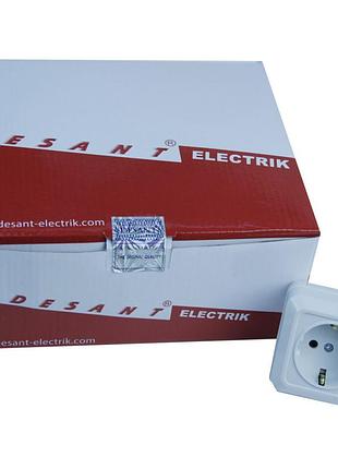 Наружная одинарная розетка с заземлением для открытой установки d-607 16а 250в белая