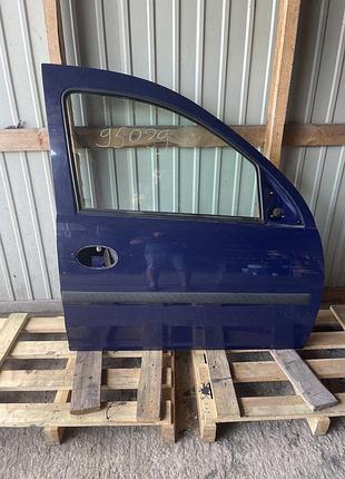 Двери передние правые opel combo 2001-2012 12704010
