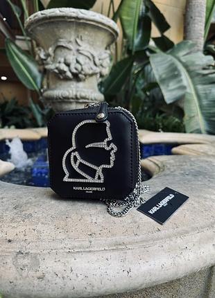 Кожаная сумка-кроссбоди karl lagerfeld paris mini ikon с профильным дизайном, украшенным кристаллами.
