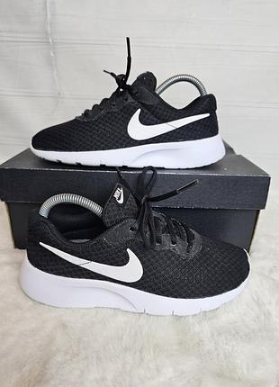 Кросівки nike tanjun 36.5 розмір