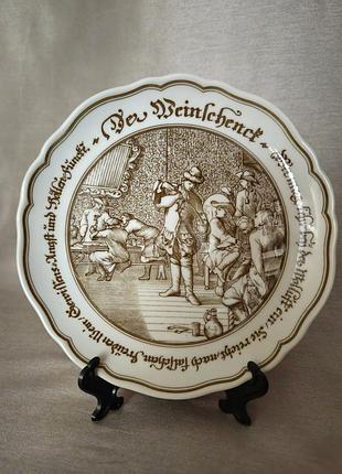 Декоративна порцелянова тарілка hutschenreuther «der weinschenck» (шинкар), 20 см, німеччина