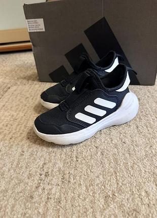 Кросівки adidas 28р
