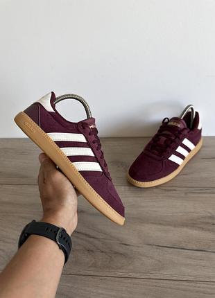 Кросівки замшеві adidas оригінал