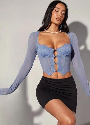 Блакитний корсетний лонгслів з мереживом shein  l