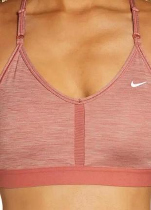 Топ спортивний nike