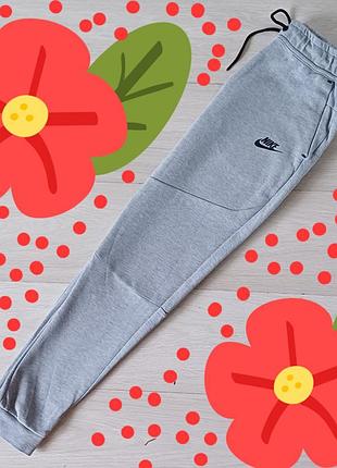 Штаны спортивные джоггеры  nike