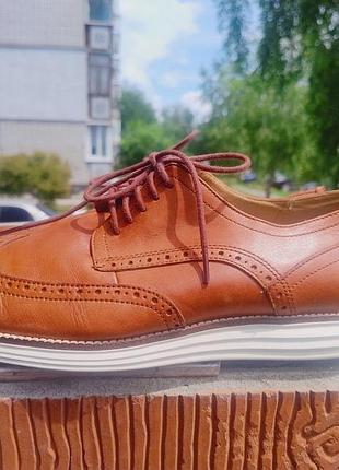 Легкие, комфортные туфли из натуральной кожи colle haan