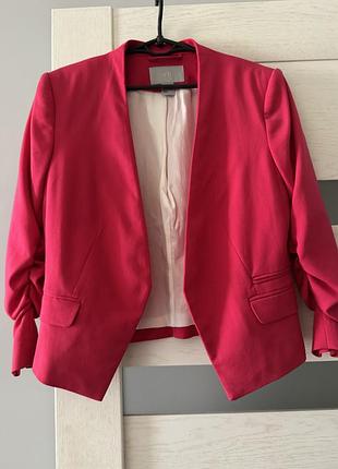Укорочений піджак рожевого кольору h&m 36 розміру на підкладці