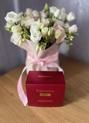 Жіноча парфумована вода ferragamo signorina ribelle