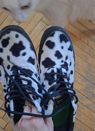 Кеды converse, эксклюзив для японского рынка. стан - идеальный, материал - искусственный мех. трендовые принт. оригинал.