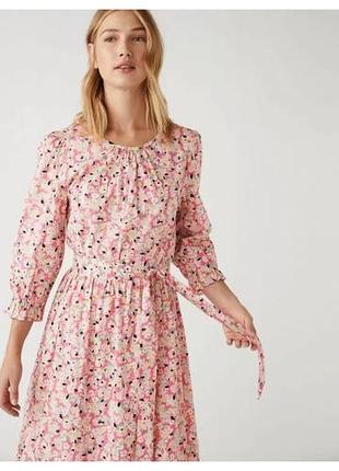 Нежное батистовое платье в цветы