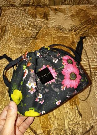 Косметичка від ted baker