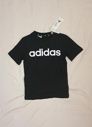 Футболка adidas на дівчинку