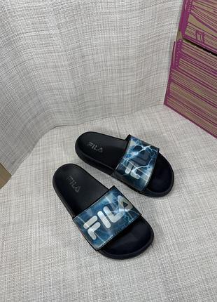 Оригинальные шлепанцы с 3d узором молния fila