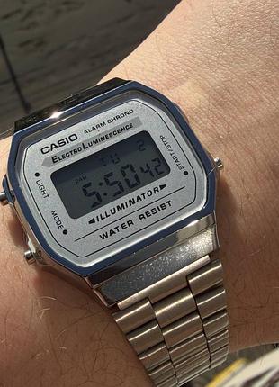 Унісекс годинник casio