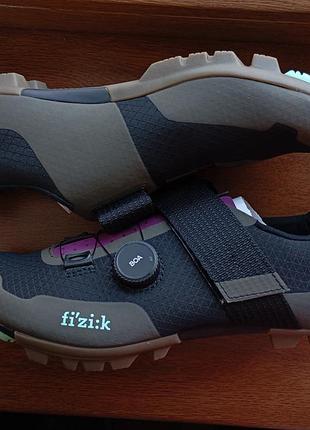 Кроссовки fizik vento ferox carbon mud/grape оригинал с системой фиксации boa и карбоновой подошвой р.41 новые