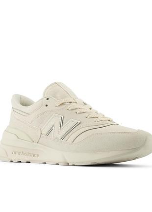 Кросівки new balance 997r у бежевому/молочному забарвленні.розмір:46,5.матеріал:тканина +шкіра