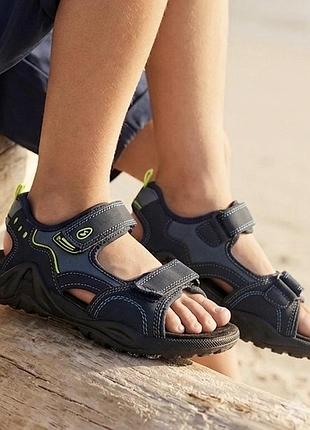Зручні дитячі босоніжки / сандалі carrera (розмір 29)