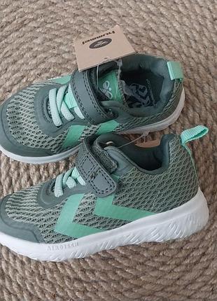 Дитячі кросівки hummel моделі actus recycled р.22