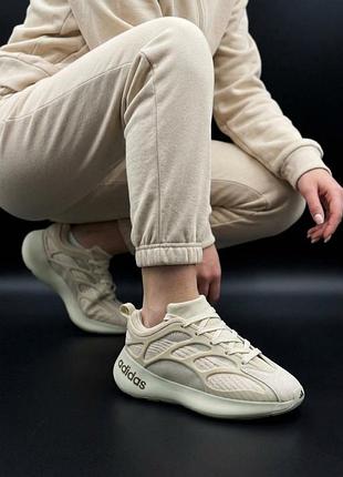 Женские кроссовки adidas yezzy boost 700 v3/бежевые женские кроссовки адидас