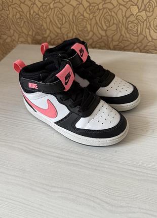 Дитячі кросівки nike 🖤🩷