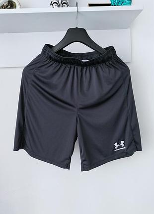 Шорты under armour размер м