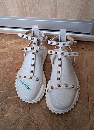 Босоножки valentino garavani