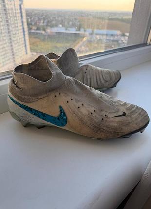 Футбольні бутси nike phantom