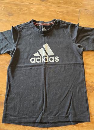 Футболка adidas