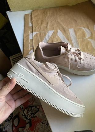 Кроссовки nike 37,5 размер