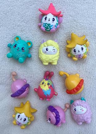 Pikmi pops mcdonald's happy meal.це пластикова колекційна фігурка, випущена у 2020 році. набір 10 шт