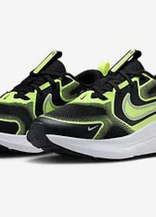 Оригінальні кросівки nike р.36 23см устілка свіжа колекція в ідеалі