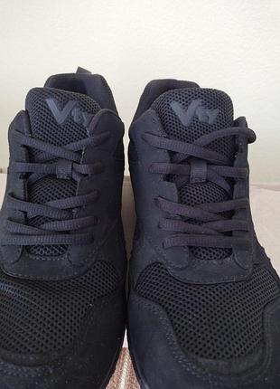 Чоловічі чорні кросівки vty (deichmann)  розмір 43 устілка 27,5см
