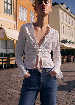 Блуза «джиные соты» и бантами от zara
