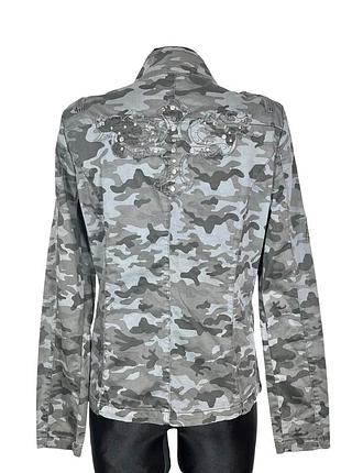 Нова вінтажна легка куртка у принт мілітарі з вишивкою та стразами  vintage 2000s y2k grunge punk з хрестом