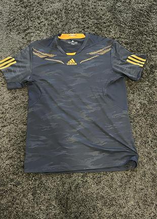 Спортивна футболка adidas