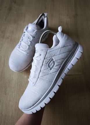 Стильні жіночі кросівки skechers, р.41.