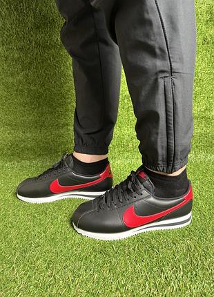 Nike cortez чорні 4