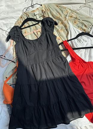Маленька чорна сукня hollister