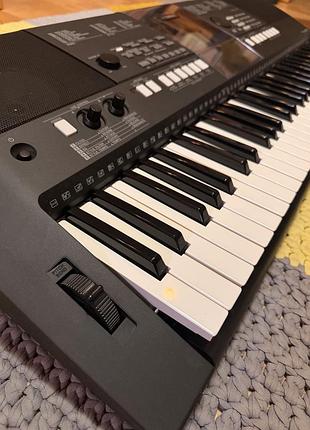 Синтезатор для навчання yamaha psr e 423 (стан нового)