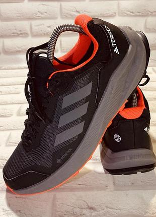 Кросівки adidas