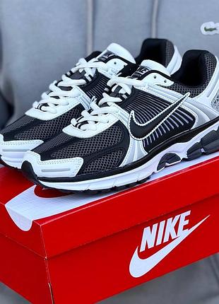 Nike zoom vomero 5