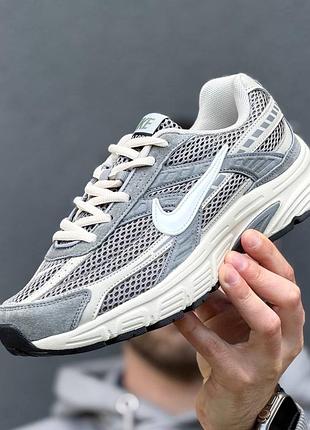 Nike initiator 6