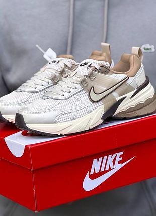 Nike v2k runtekk light brown