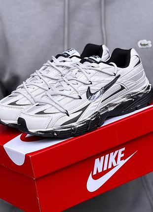 Nike initiator custom